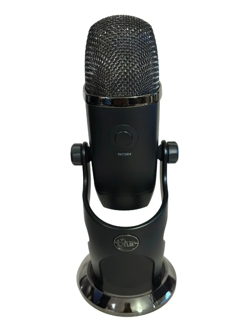 Blue Yeti USB Microphone Blackout Edition w/ Stand Studio Streaming Mic